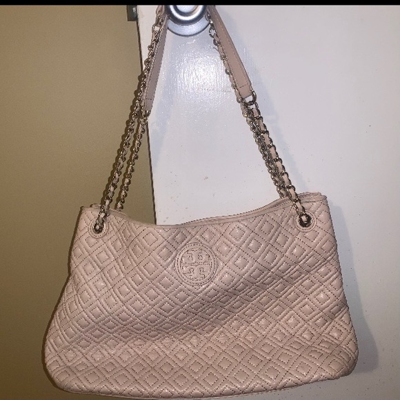 Tory Burch Marion Diamond Quilted Leather Tote - Picture 5 of 14